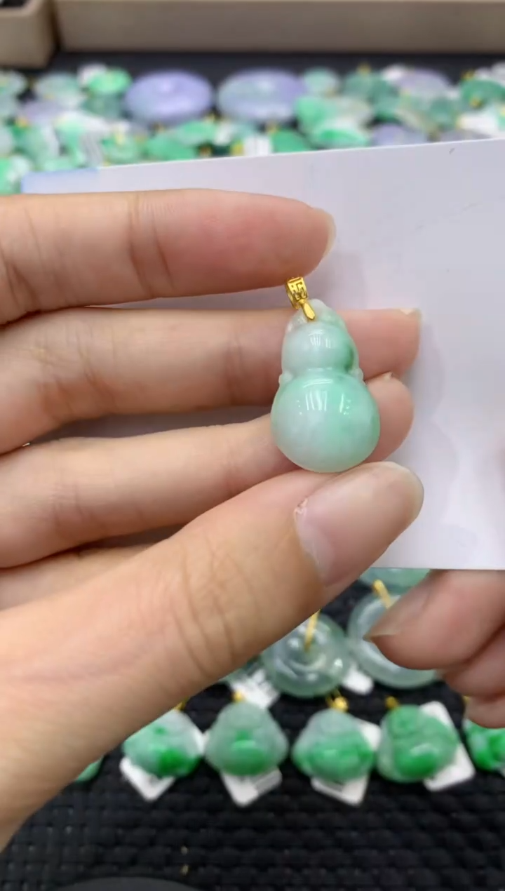 颈饰未镶嵌翡翠天然缅甸翡翠A货
