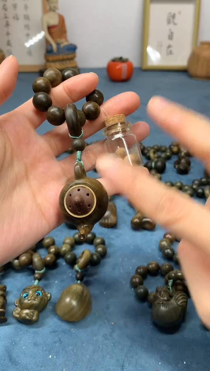 【闪购商品】维腊木（绿檀）把件把把壶香囊 送1瓶香丸