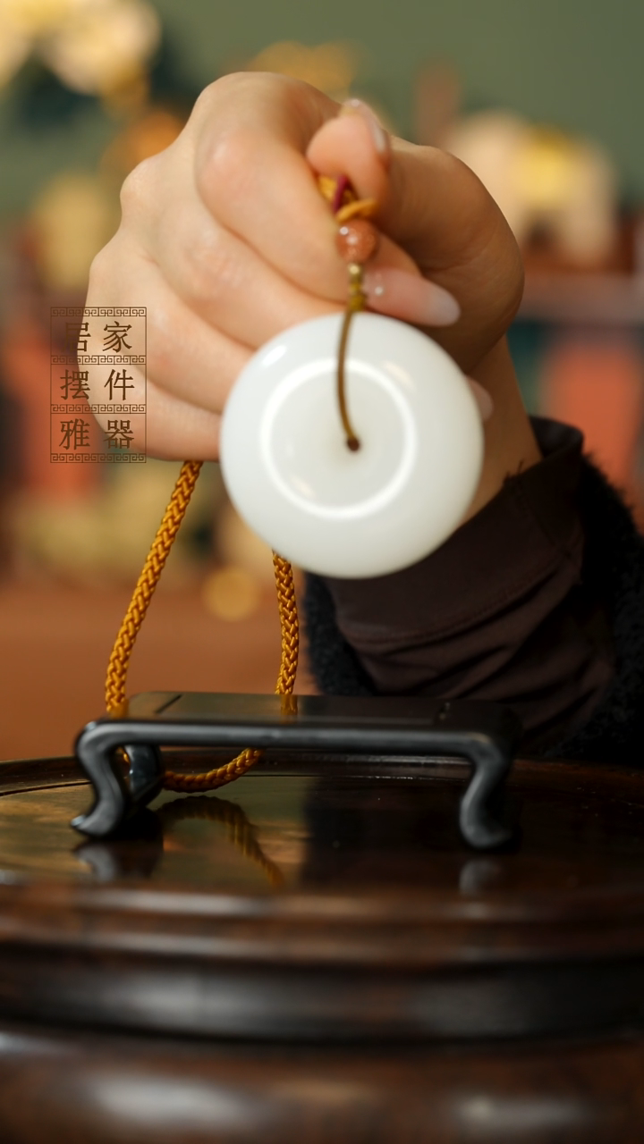 玉《平安扣手把》摆件