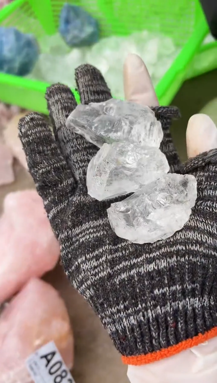 【闪购商品】水晶摆件未镶嵌白阿塞多样性发一个