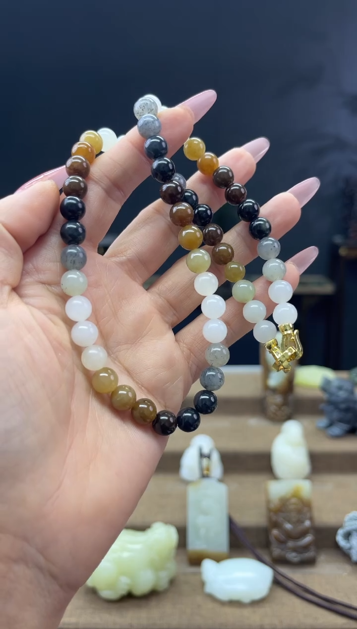 颈饰未镶嵌和田玉1