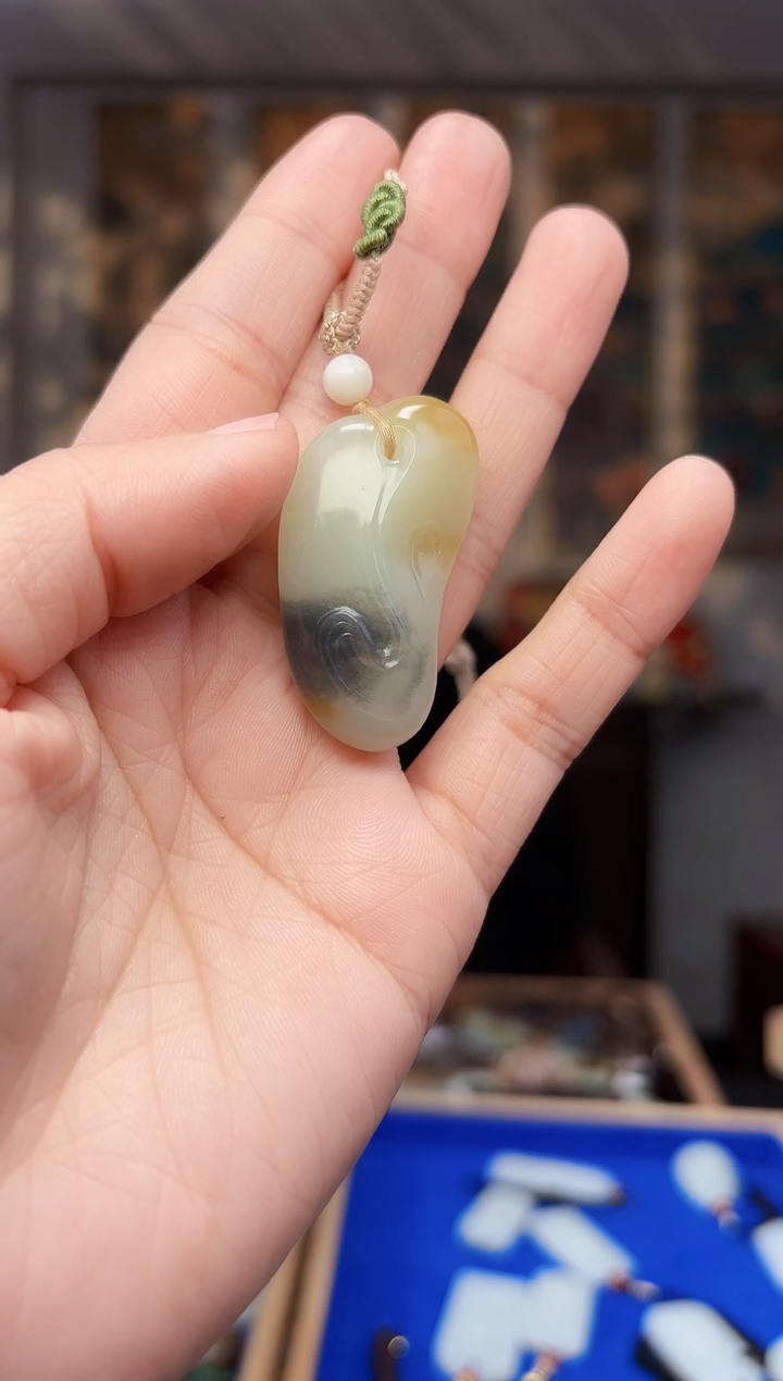 【闪购商品】和田玉挂件未镶嵌拍一发一