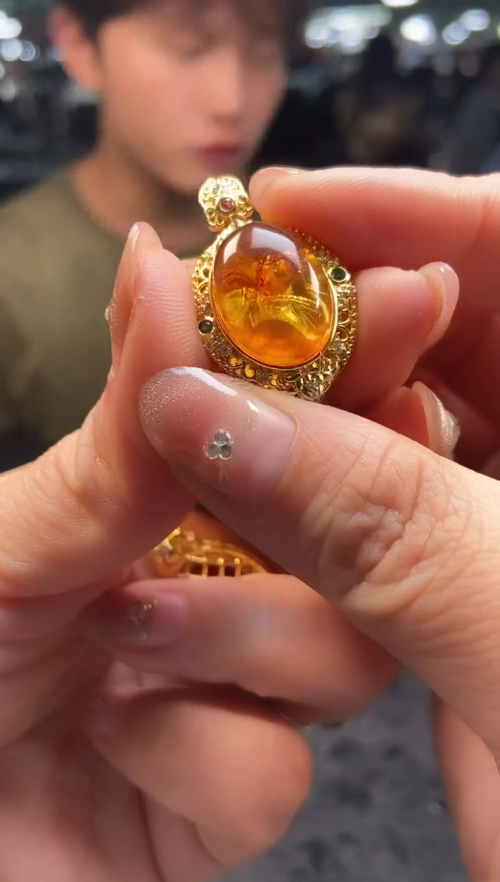 合金颈饰琥珀多样性/发一件