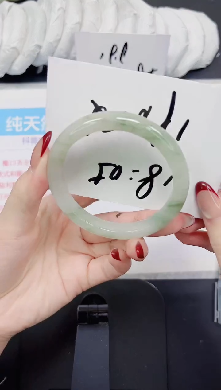 【闪购商品】石英质玉手镯未镶嵌468