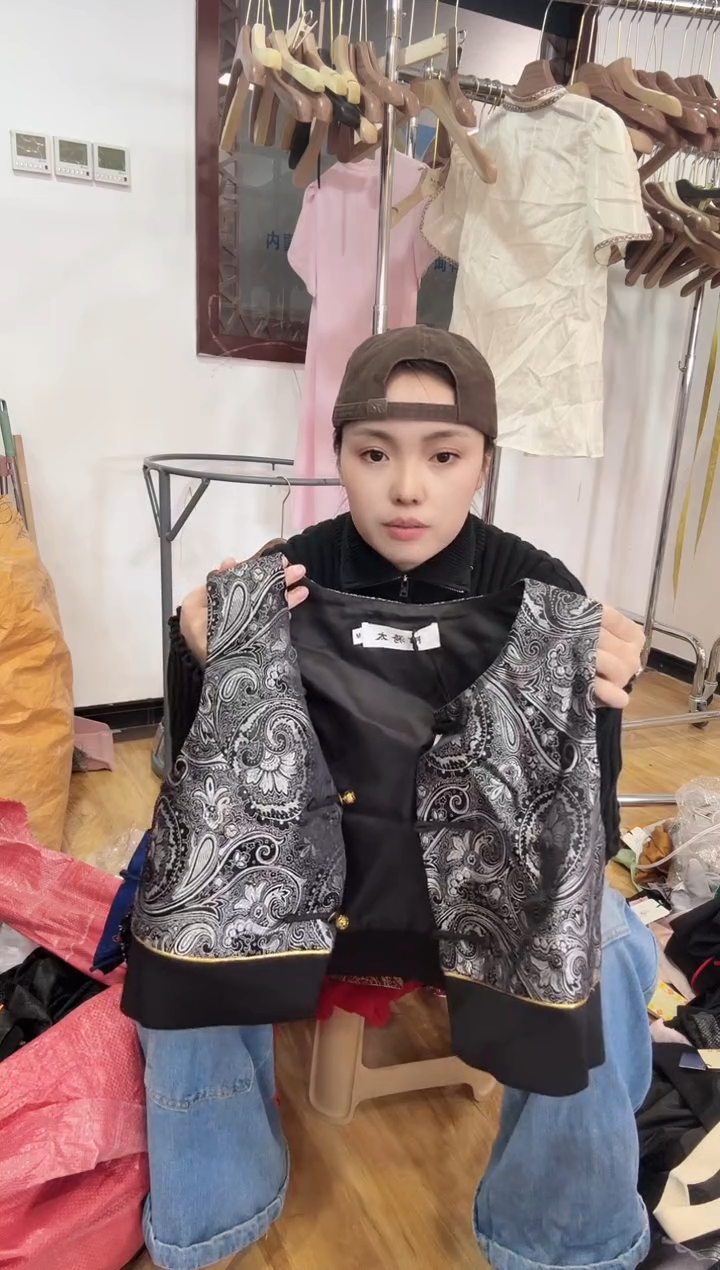 直播间样衣     105斤以里