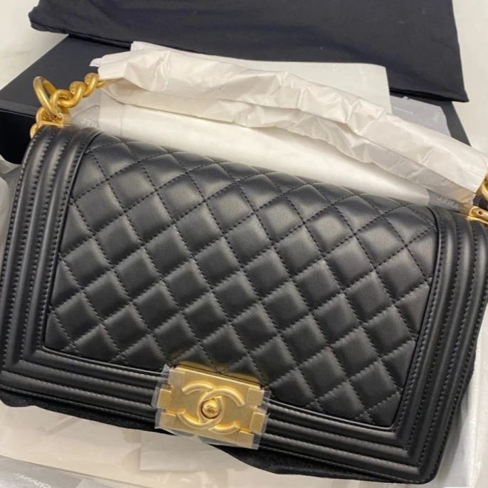 99新 Chanel/香奈儿 小花6枫chanel黑金中号牛皮leboy 芯片开包