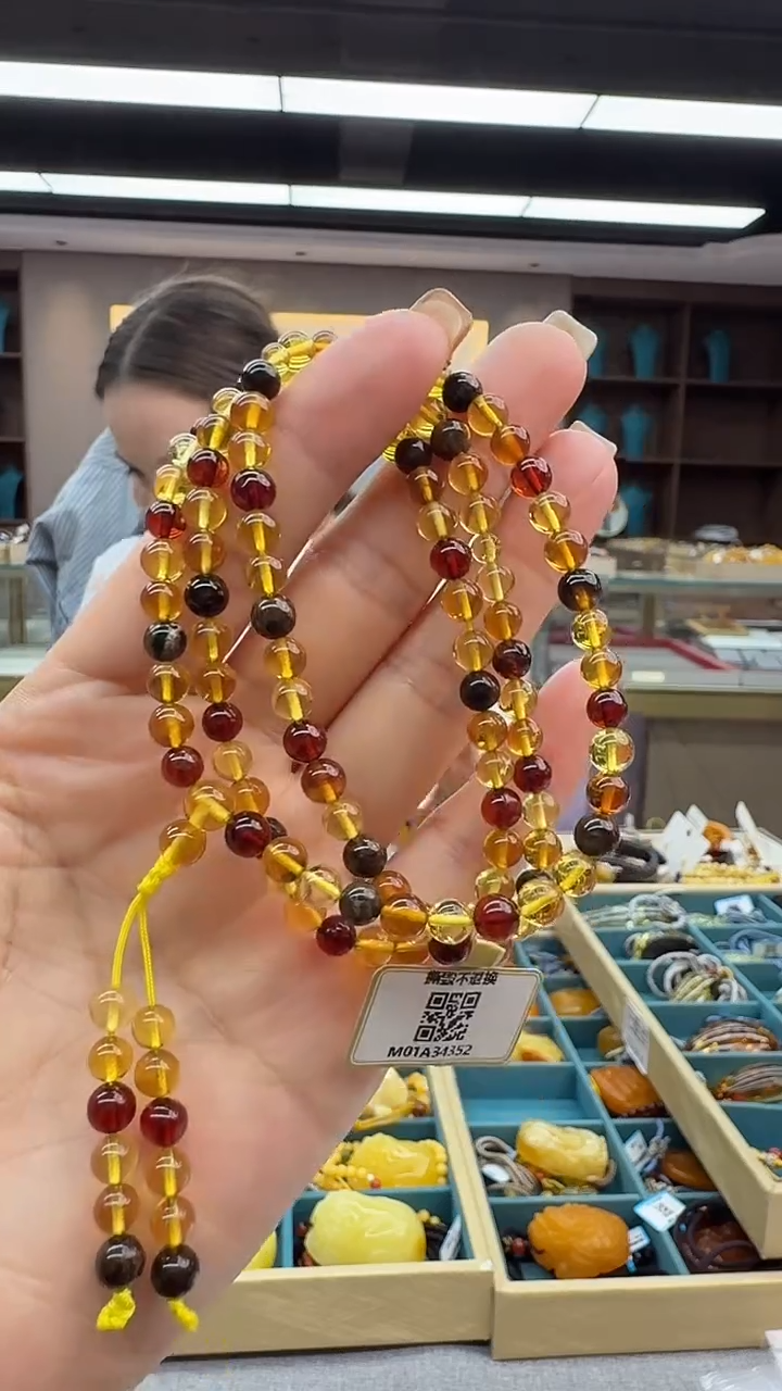 手链琥珀未镶嵌25秒拍号 假一罚三 