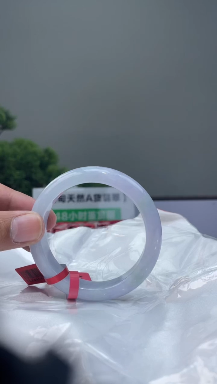 【闪购商品】翡翠手镯未镶嵌手镯2