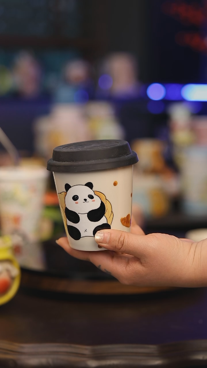 【闪购商品】摆件景德镇釉下彩绘设计师款式陶瓷