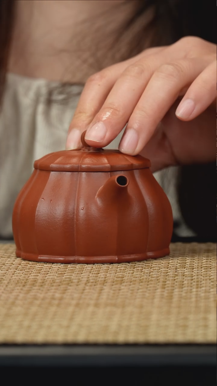 紫砂茶壶生砂筋纹若溪150cc