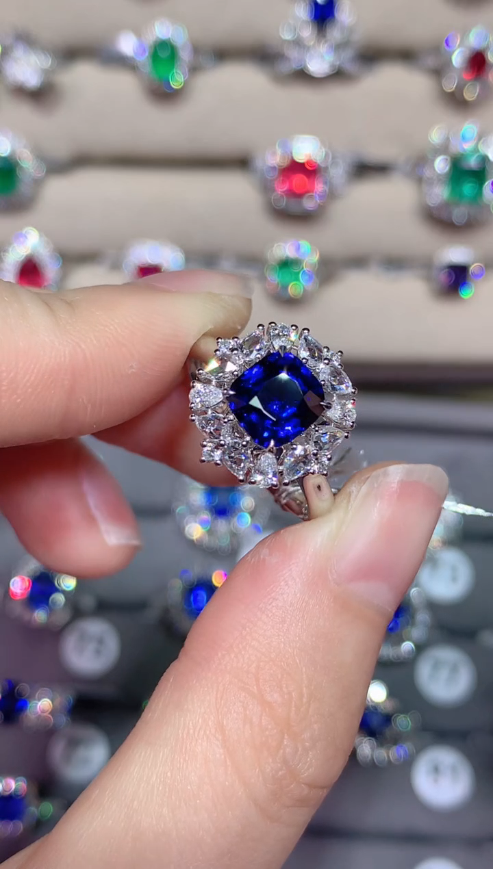 【闪购商品】蓝宝石戒指18K金镶嵌2.13CT  无烧