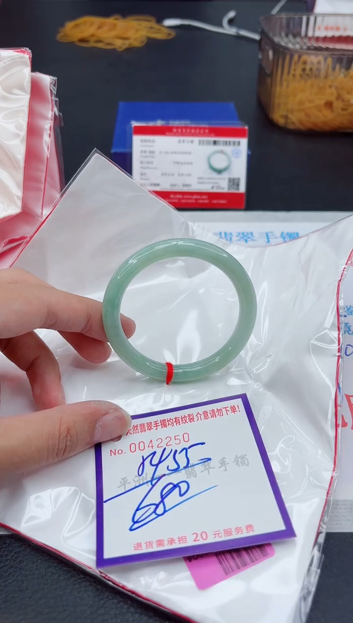 翡翠手镯未镶嵌111111111111