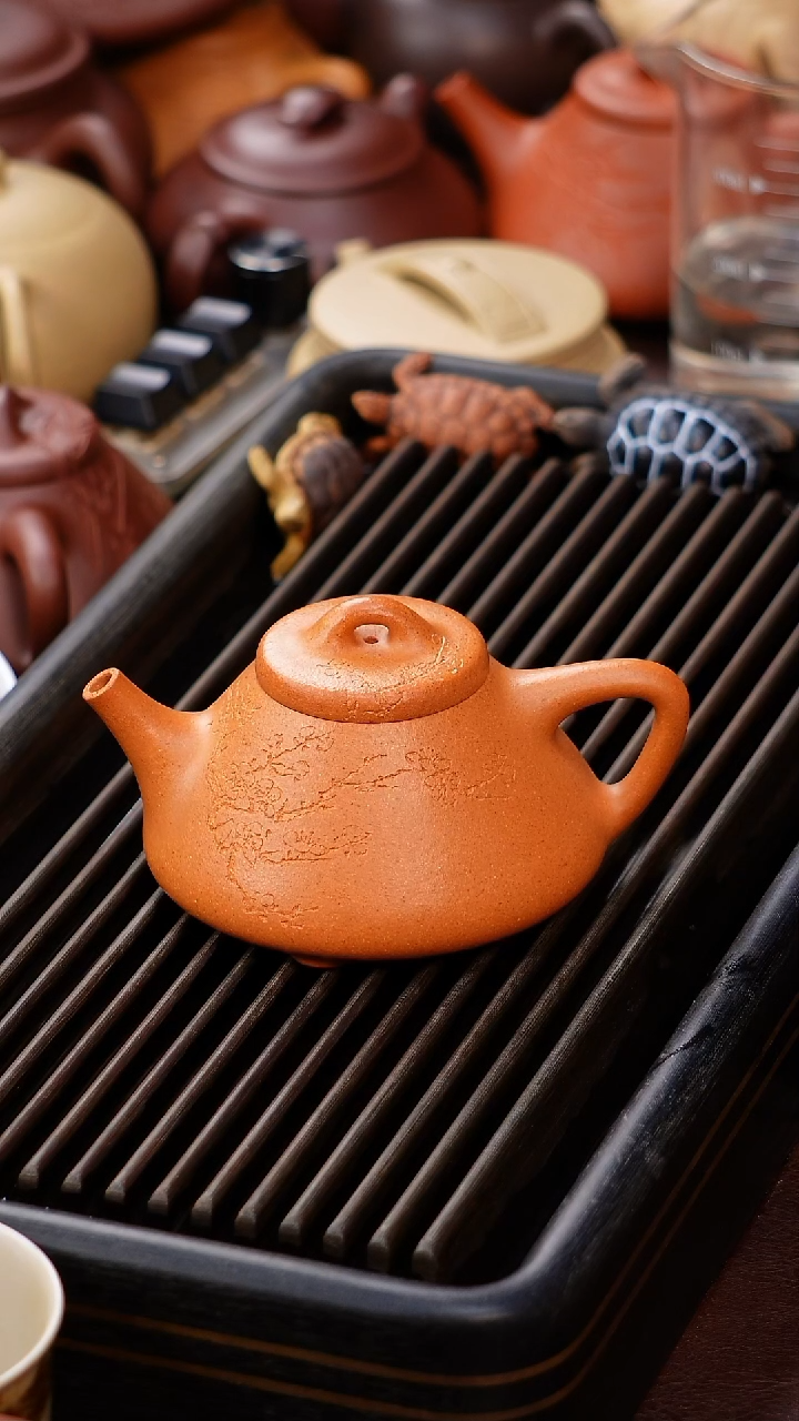 茶壶紫砂?**王石瓢刻绘190CC