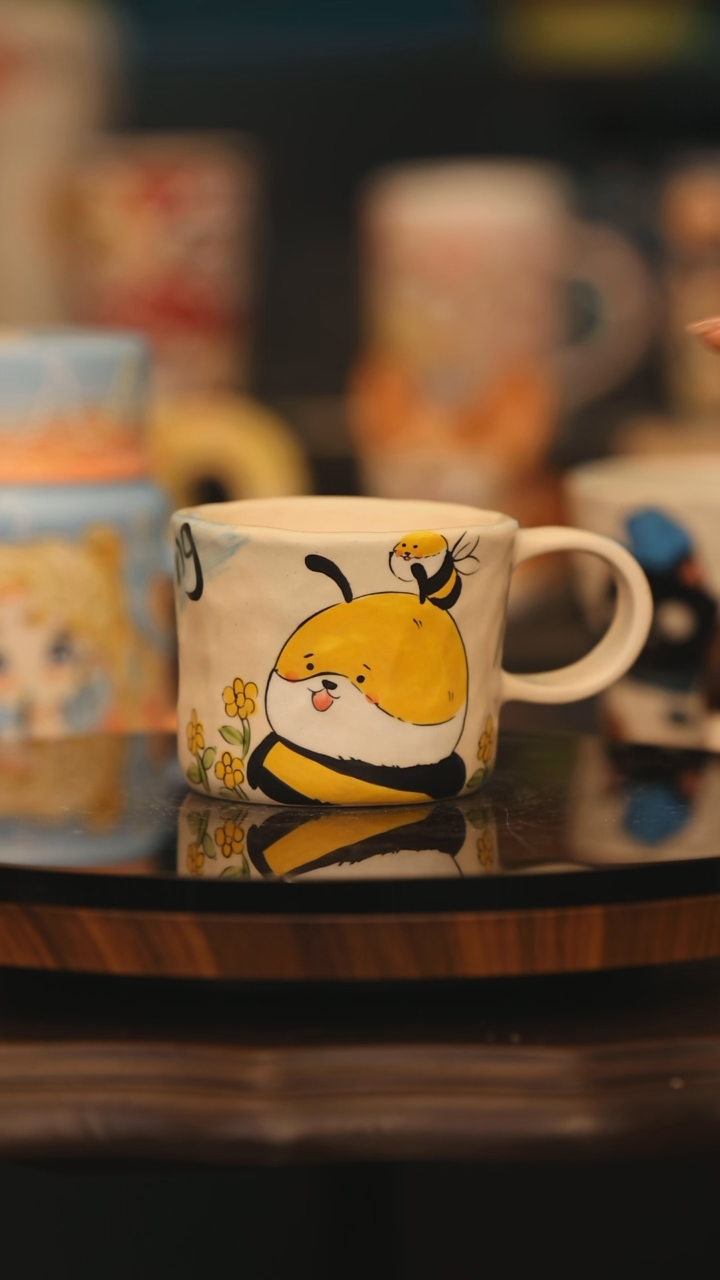 【闪购商品】摆件景德镇釉下彩绘设计师款式陶瓷