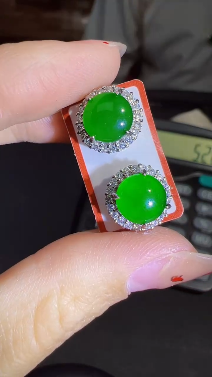 【闪购商品】定制翡翠未镶嵌耳钉商品多样性发货1