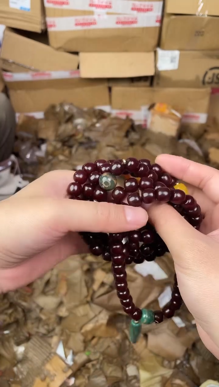 木质非金属捧月文创福利闪购商品无礼盒