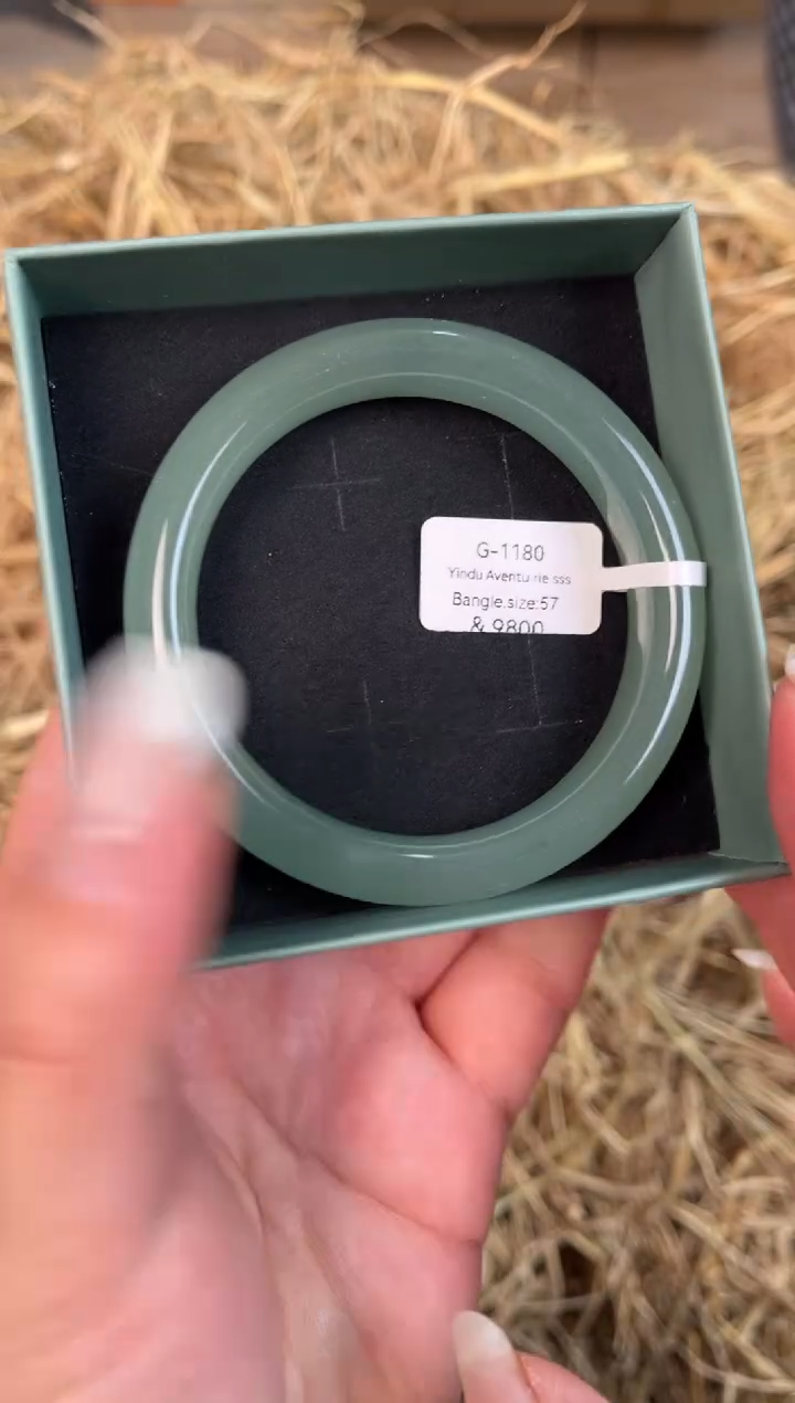 未镶嵌手镯石英质玉G-1180
