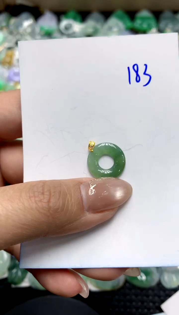 【闪购商品】翡翠颈饰18K金镶嵌1111111111111111