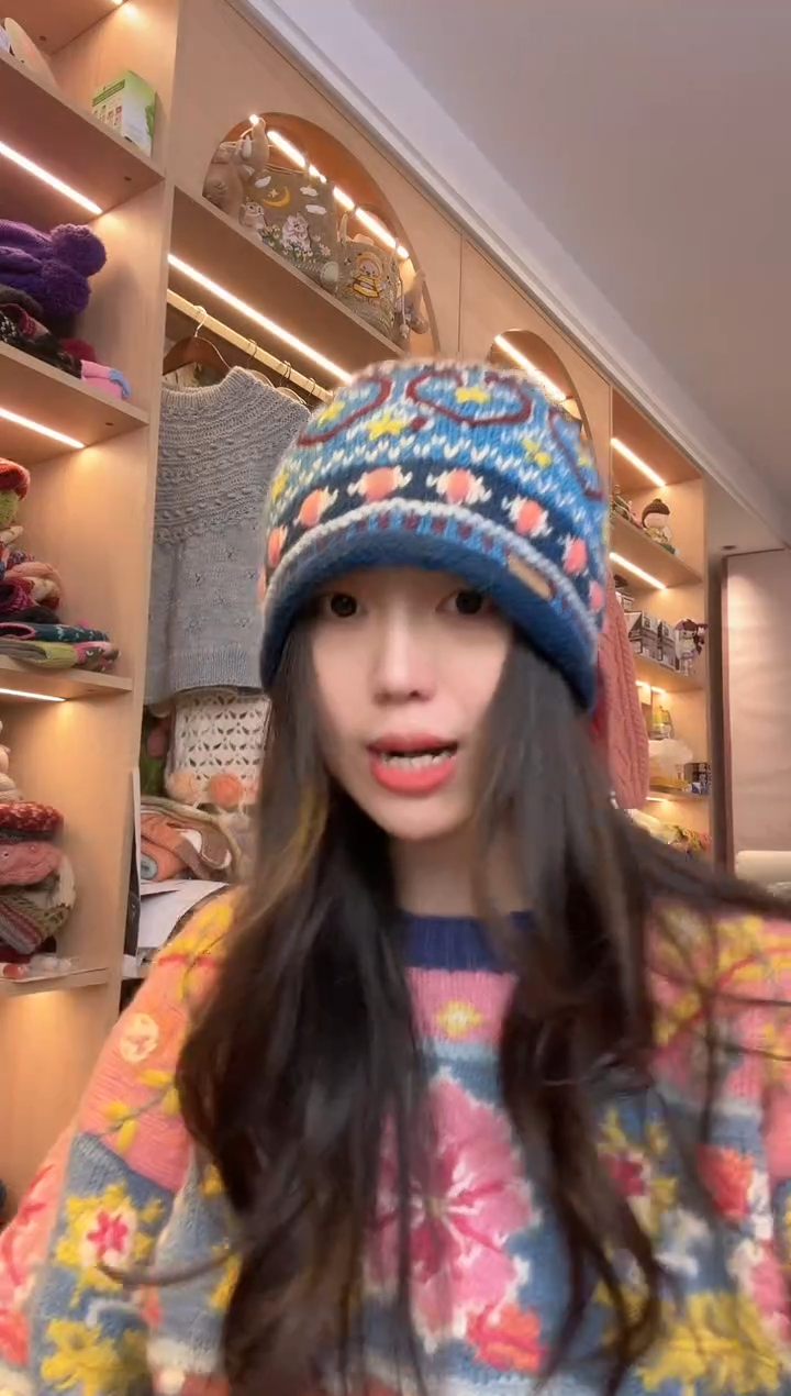 羊毛蓝色爱心帽 