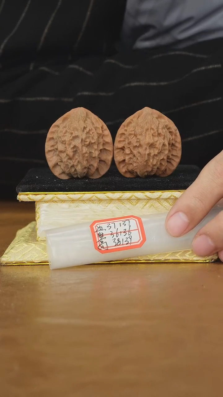 把件文玩核桃虎头