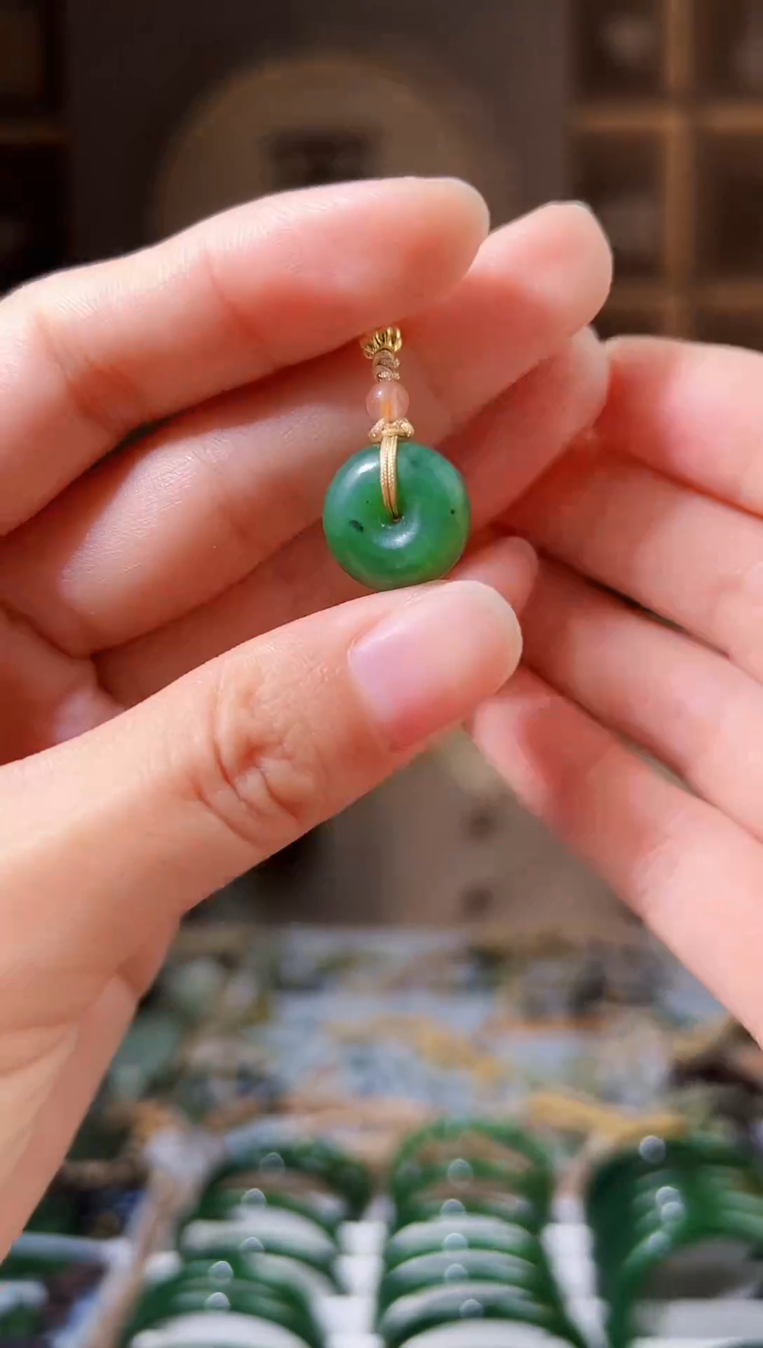 颈饰未镶嵌和田玉拍一发一，拍一发一