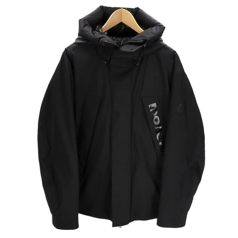未使用 MONCLER 黑色徽标门禁字母logo羽绒服 4码 1131