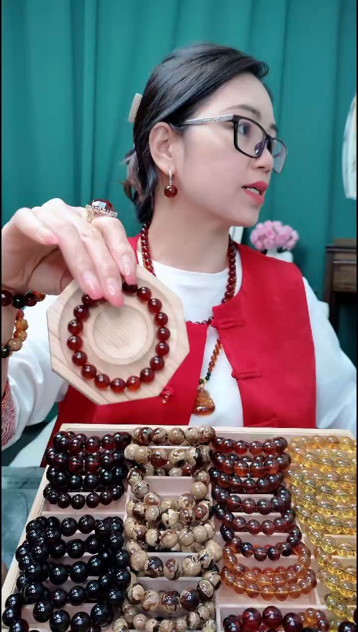 【闪购商品】血珀珠宝奇石未镶嵌000000000