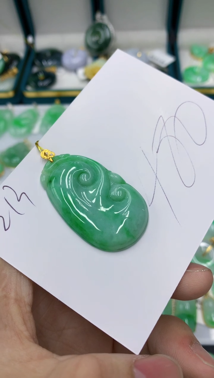 【闪购商品】翡翠18K金镶嵌颈饰111111111