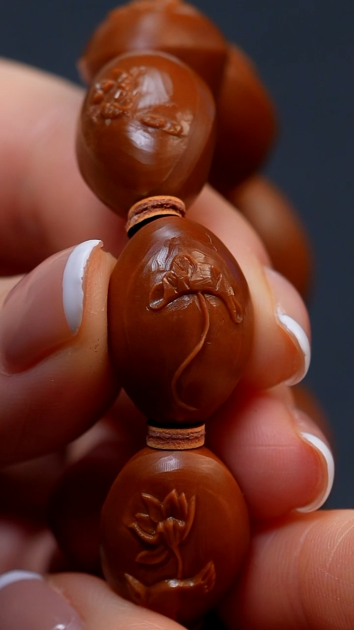 【闪购商品】橄榄核手串小籽荷花