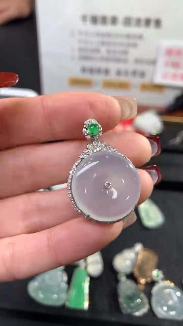 【闪购商品】翡翠吊坠(不含链)18K金镶嵌平安扣不退不换|5800+0