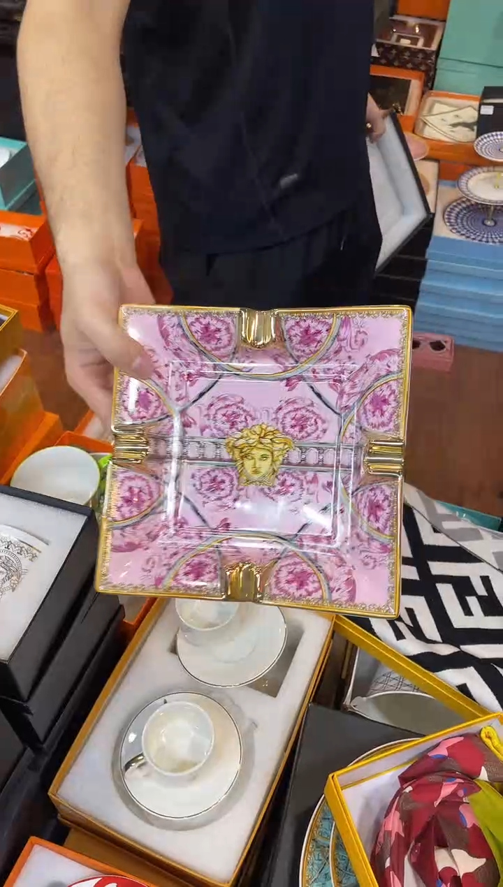 杯鸿辉家品牌瓷器，京东包邮！