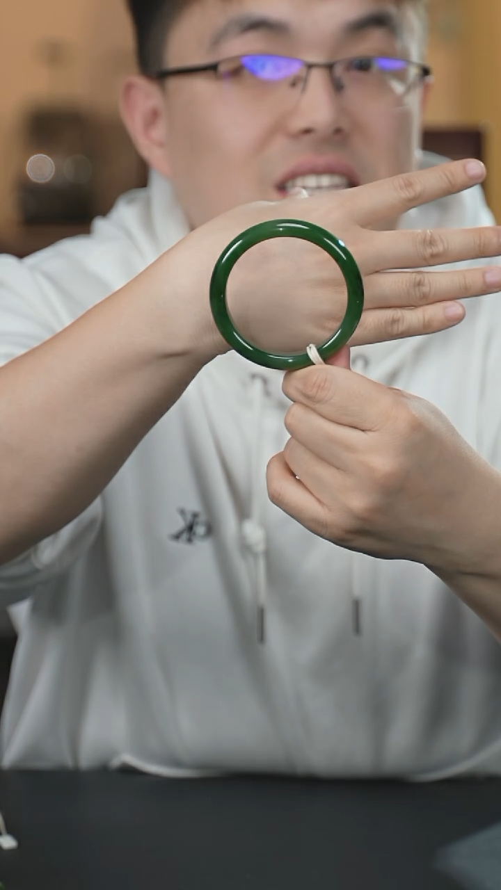 【闪购商品】和田玉手镯未镶嵌37号圈口59+