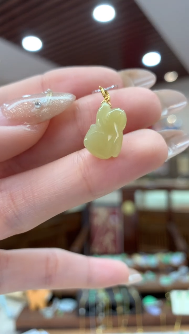 【闪购商品】翡翠吊坠(不含链)18K金镶嵌兔子