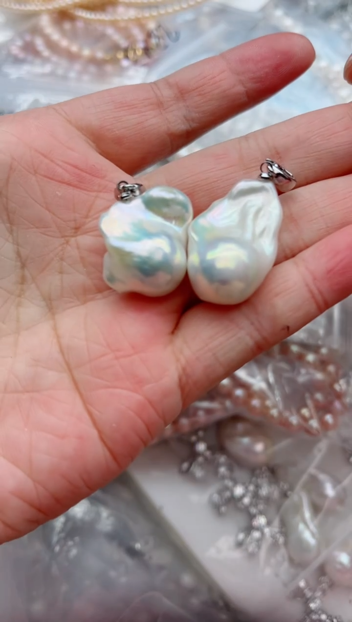 吊坠(不含链)未镶嵌淡水珍珠多样性发其一，非无暇