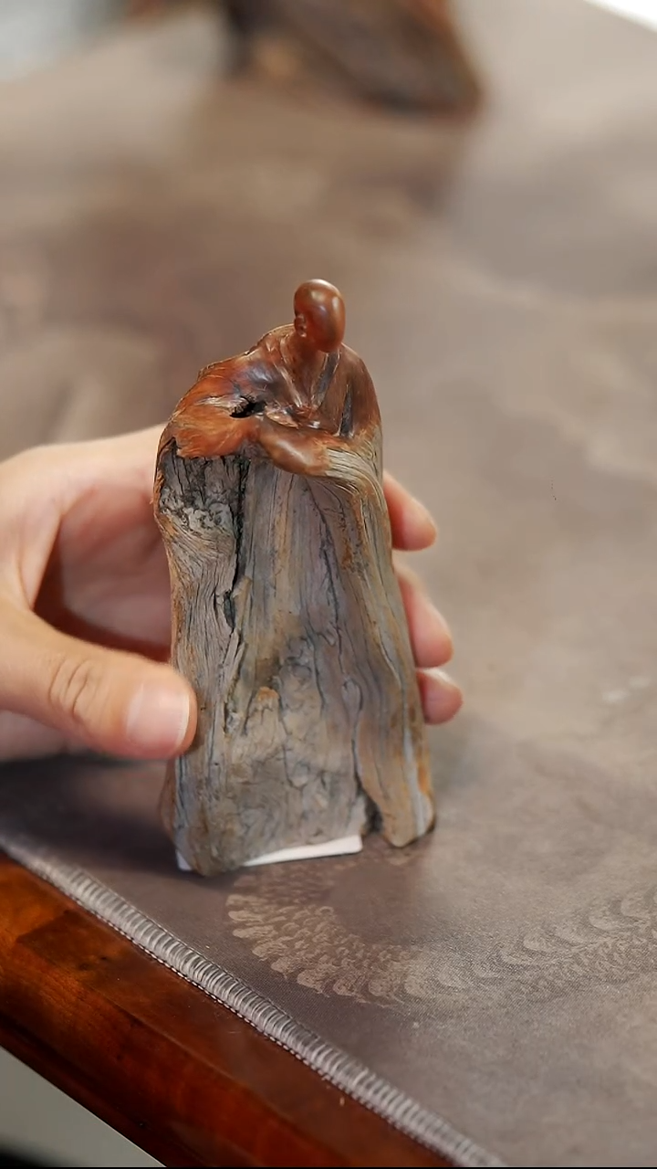 柏木（崖柏）320陈化料巧雕无相摆件