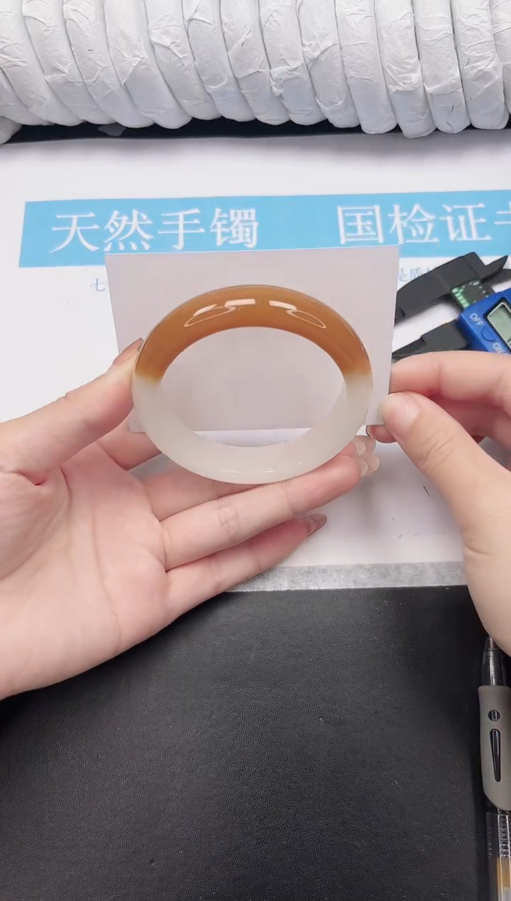 未镶嵌手镯石英质玉132-57.5HL YK
