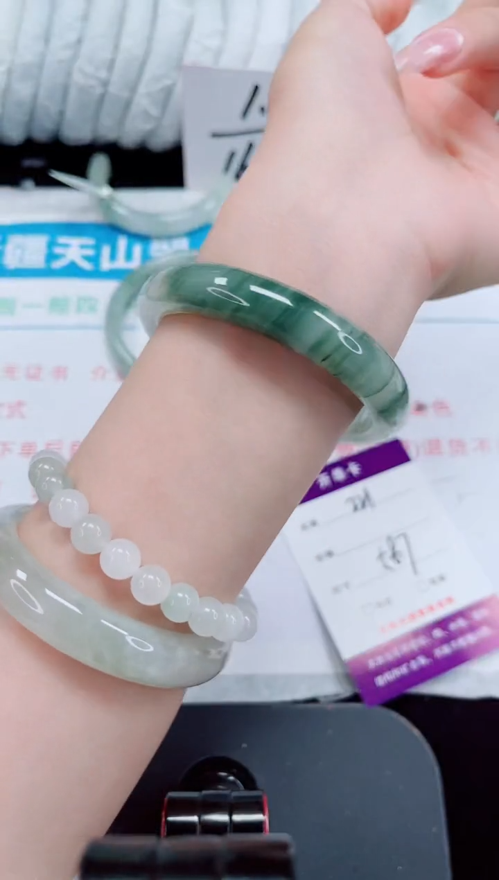 未镶嵌手镯石英质玉221-58/59