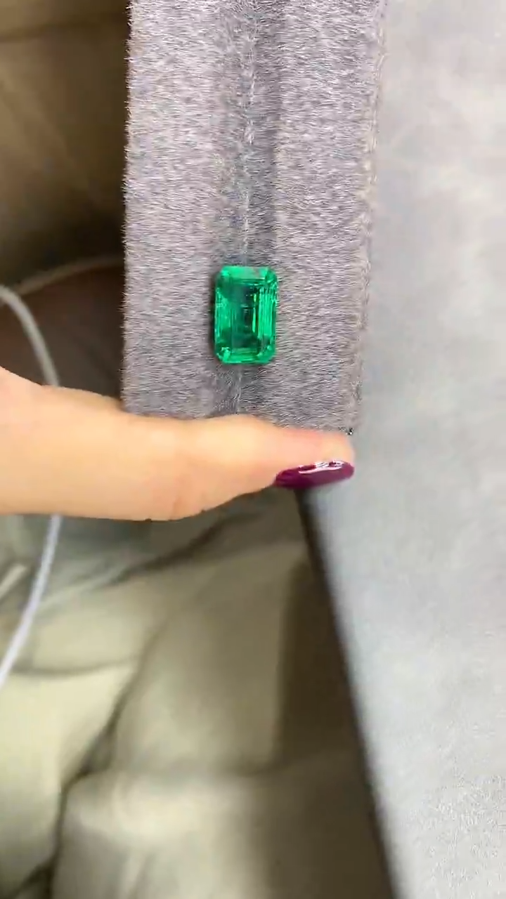 裸石祖母绿祖母绿裸石5.72ct极微油