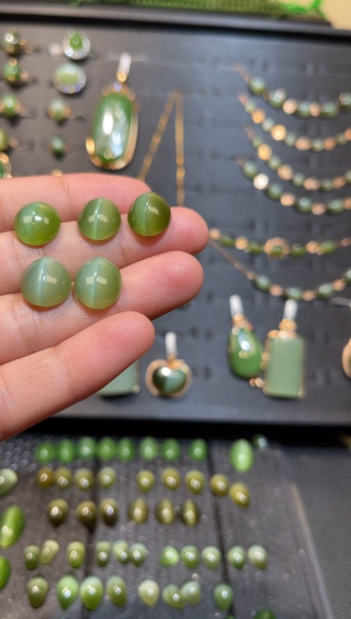 【闪购商品】和田玉碧玉绿猫眼裸石未镶嵌多样性发一