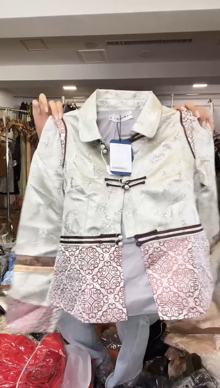  2XL码    125-130斤