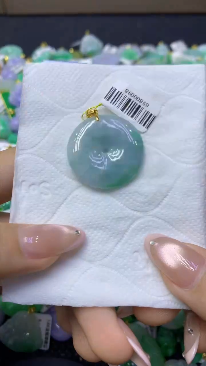 颈饰未镶嵌翡翠天然缅甸翡翠A货