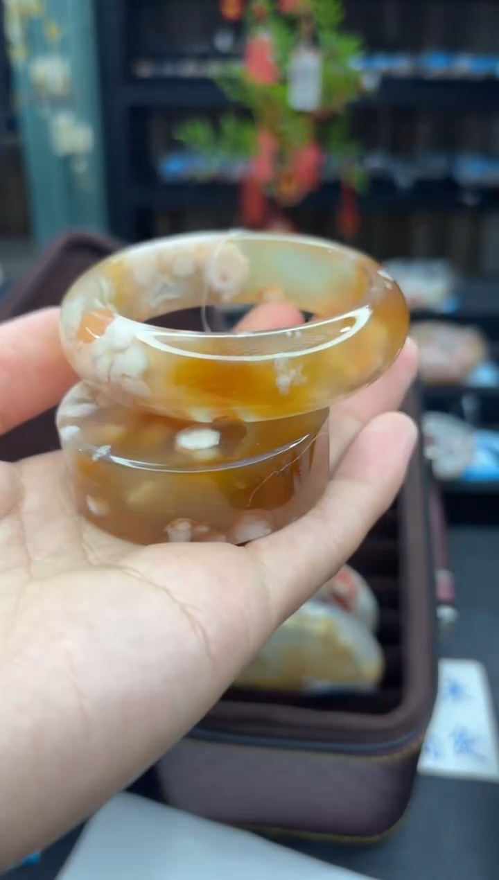 【闪购商品】石英质玉手镯未镶嵌863（58圈赠送镯心）