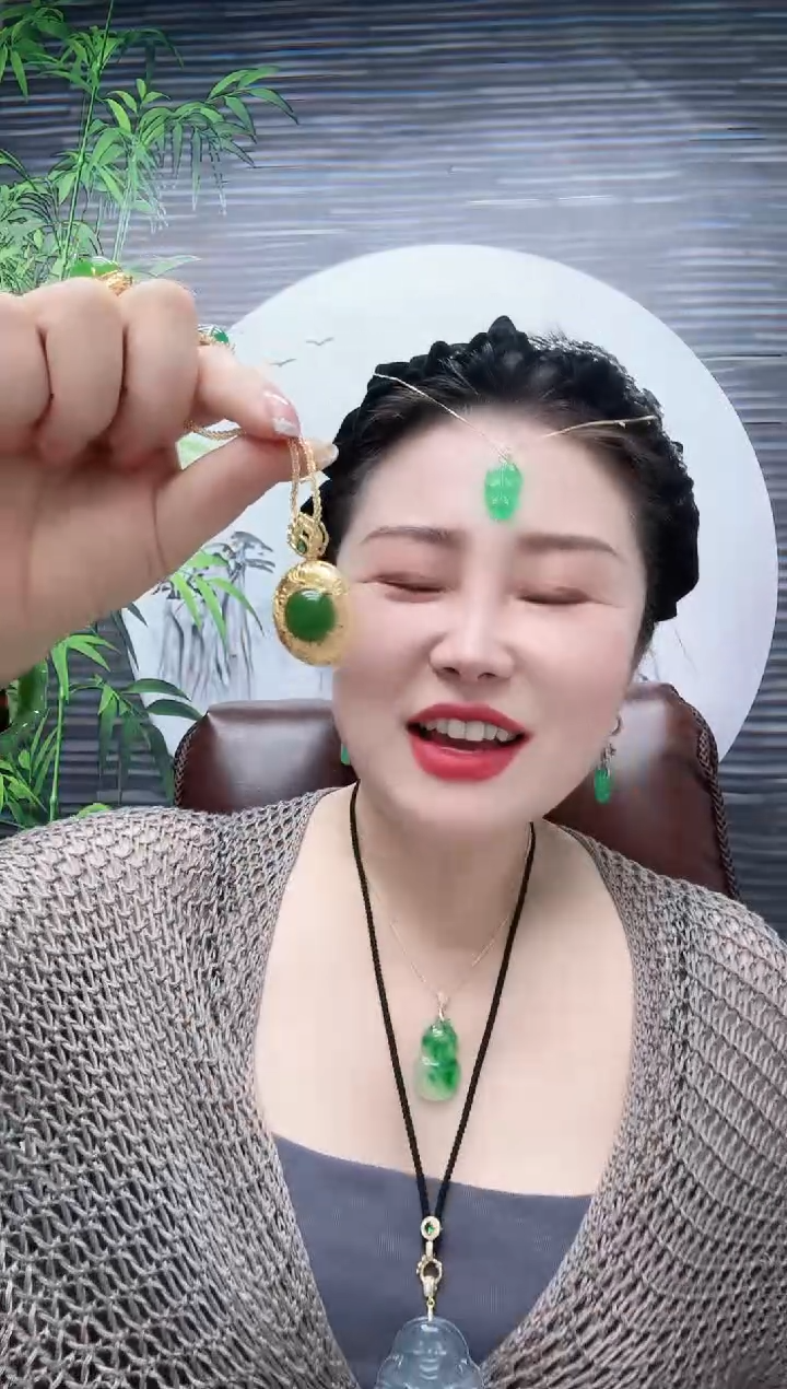 M20编号俄漆菠菜绿吊坠