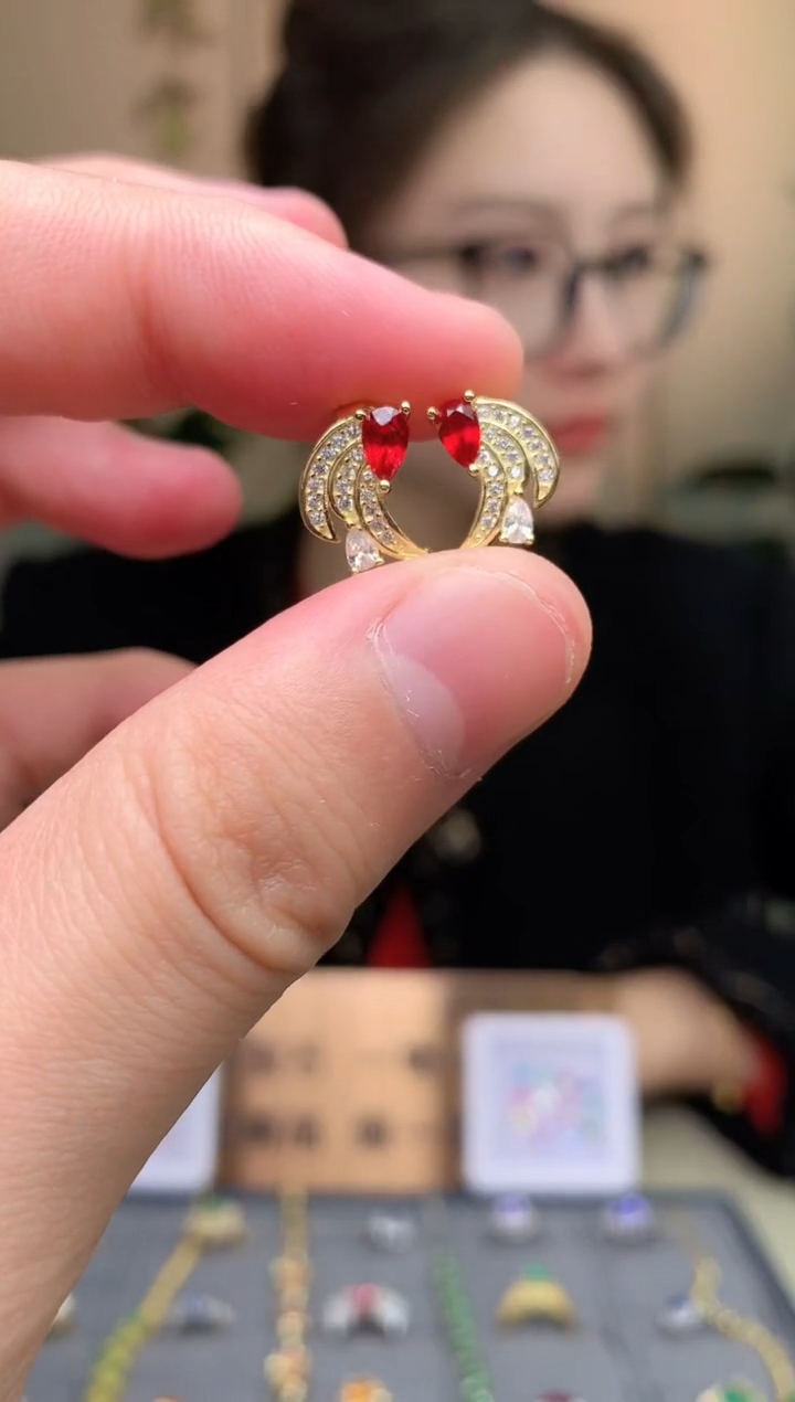 【闪购商品】蓝宝石耳饰银S925镶嵌耳饰