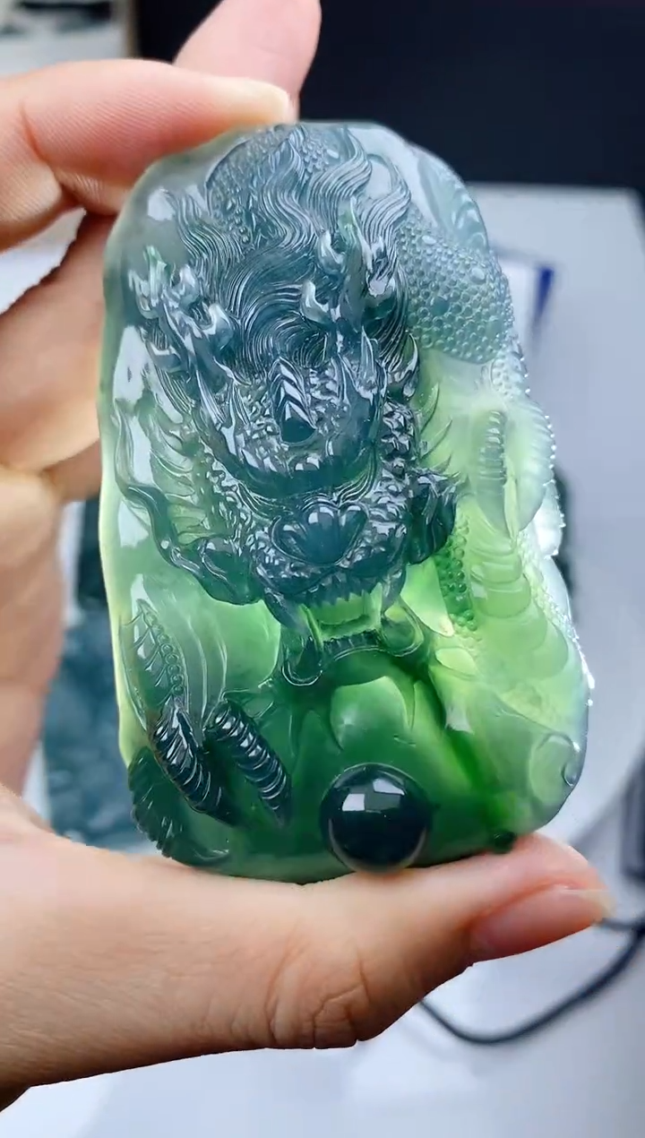 翡翠未镶嵌颈饰千*1