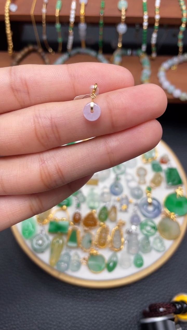 【闪购商品】翡翠吊坠(不含链)18K金镶嵌一个  JK718