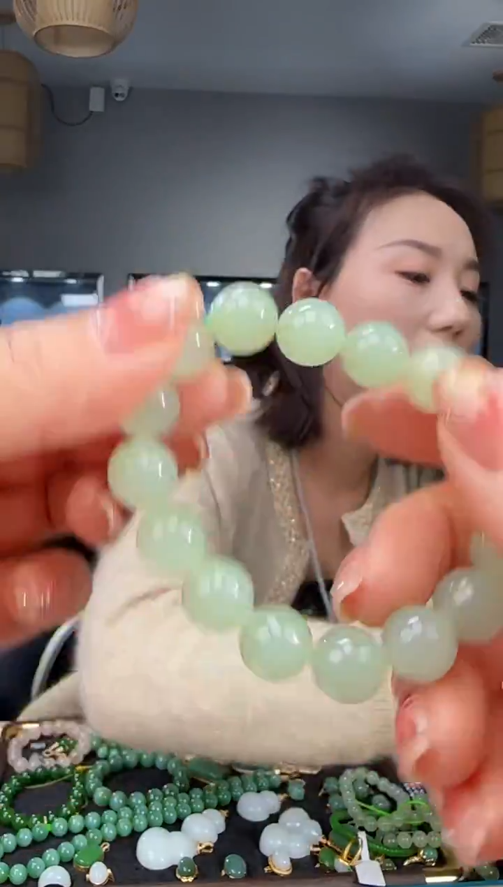 未镶嵌手链和田玉1