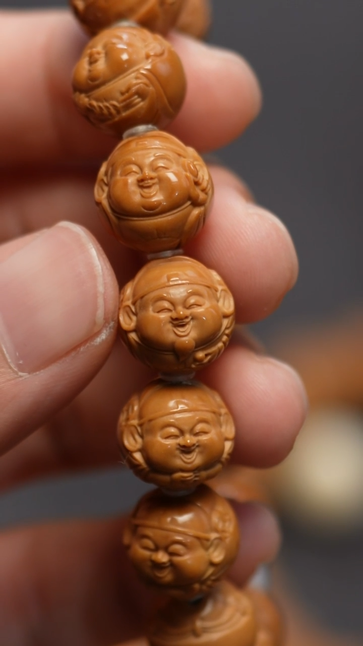 吊坠猴头核桃元宝财神