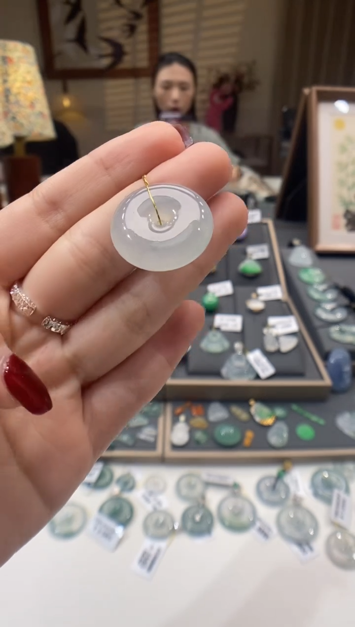 【闪购商品】翡翠颈饰未镶嵌平安扣