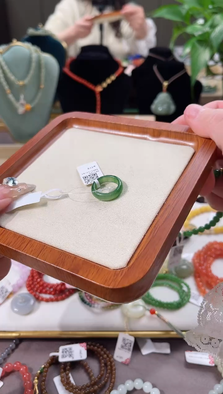 【闪购商品】和田玉戒指未镶嵌cs
